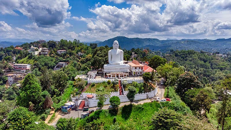 kandy bahirawakanda huge buddhdha statue tour in srilanka 2025