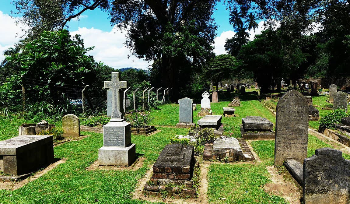 garrison cemetery daytours in kandy srilanka