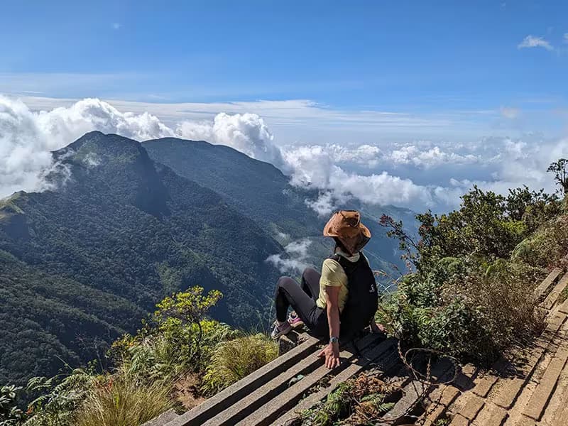 srilankan horton plains trek tour in srilanka 2025