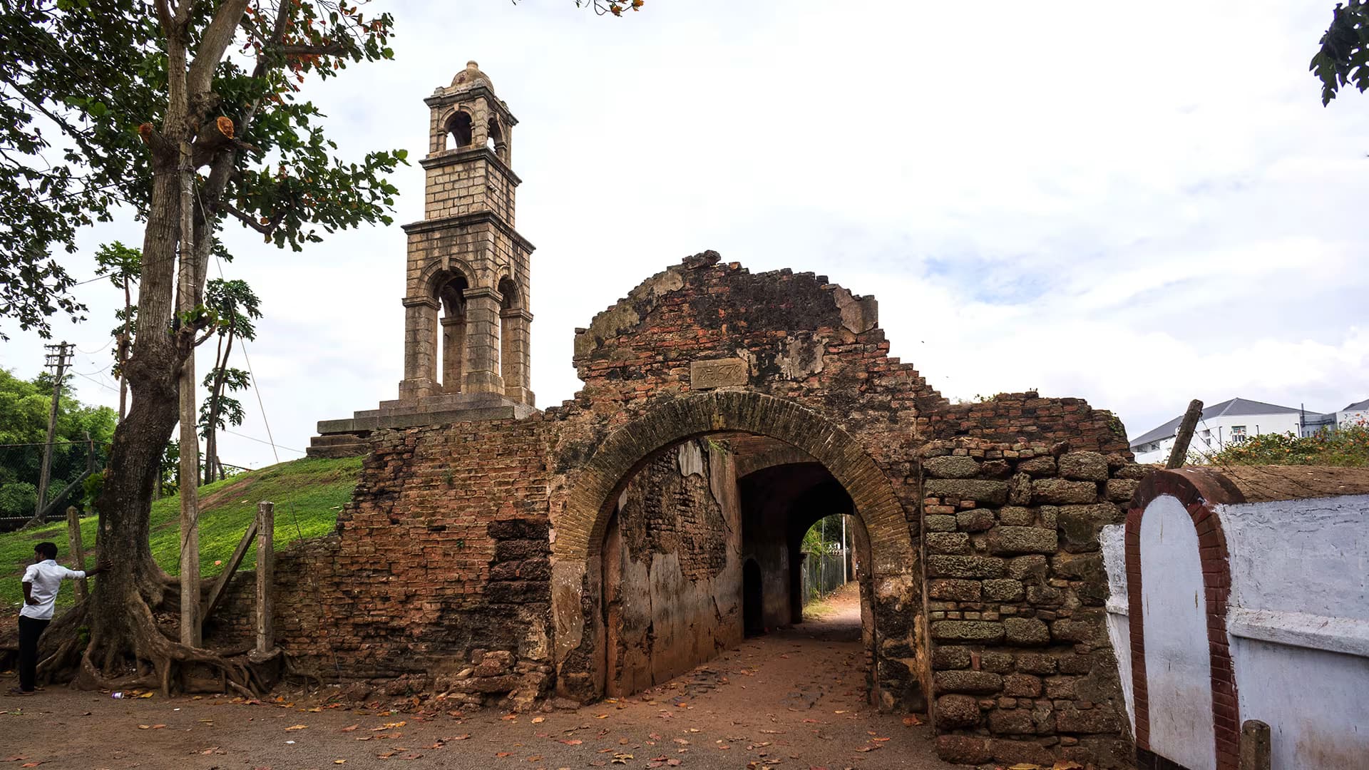 negombo dutch fort tours in srilanka 2025
